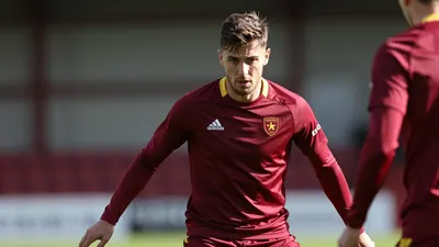 Motherwell left-back Emmanuel Longelo will not be joining Rangers, with reports indicating the Ibrox club has no concrete...